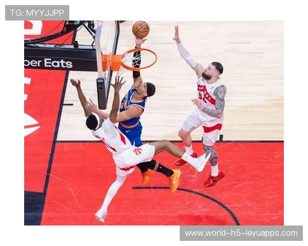 尼克斯快攻推进快,两次上篮打停对手 尼克斯快攻推进快,两次上篮打停对手