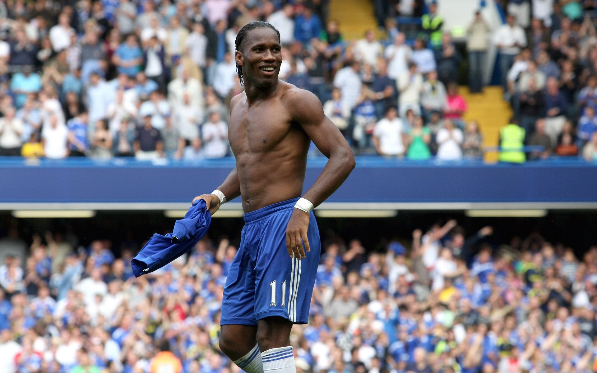 乐鱼体育官网-“三叉湖滚球赛：选手精准操控，赛场悬念不断”